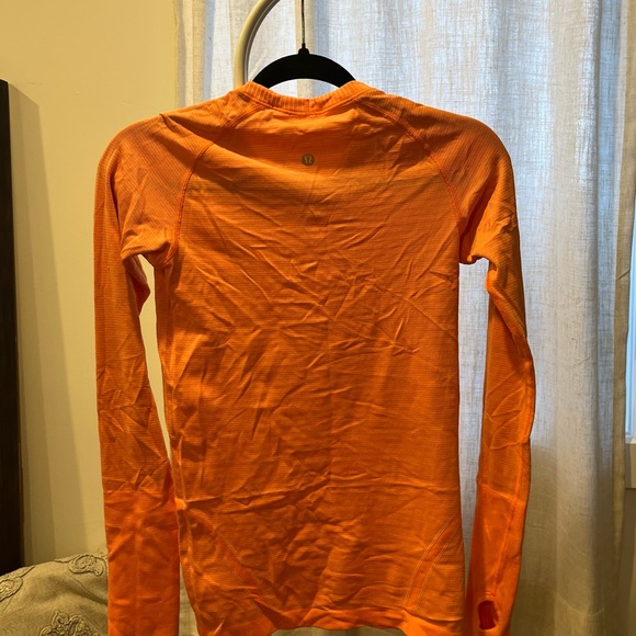 Lululemon Swiftly Tech Long Sleeve - Picture 5 of 5